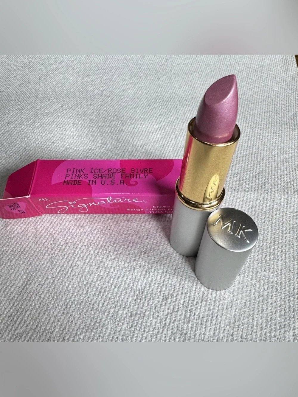 New Mary Kay Signature Creme Lipstick PINK ICE #2679- RARE